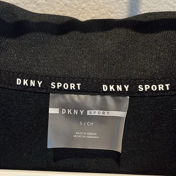 DKNY Women’s Tri-color Waist Length Pullover Jacket. Size Small EUC - Picture 2 of 5